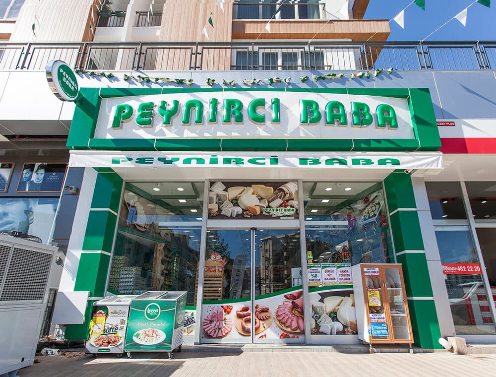 Peynirci Baba mağaza dış cephe